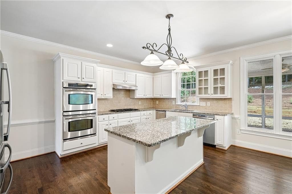 3 bedroom, 5 bathroom, 5,730 sq ft single family residence under contract at 7880 Gable Drive, Douglasville, GA 30135 — photo 10