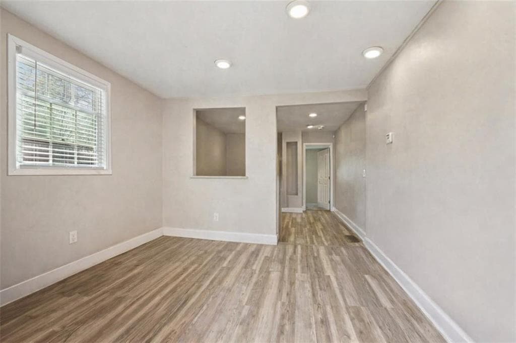 duplex for sale at 2065 Morehouse Drive, Atlanta, GA 30314 — photo 5