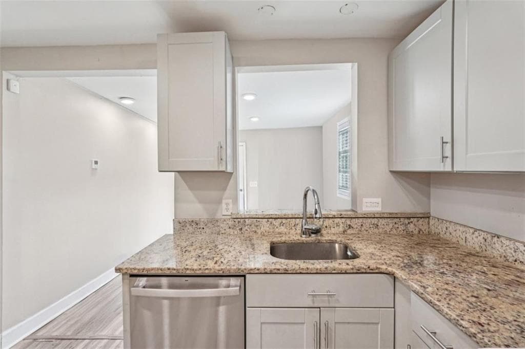 duplex for sale at 2065 Morehouse Drive, Atlanta, GA 30314 — photo 7
