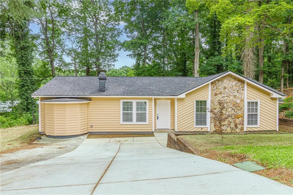3 bedroom, 2 bathroom, 1,688 sq ft single family residence for rent at 1540 Spender Drive, Norcross, GA 30093 for $2,195 a month — photo 2