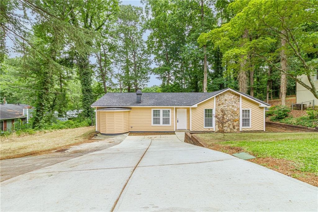 3 bedroom, 2 bathroom, 1,688 sq ft single family residence for rent at 1540 Spender Drive, Norcross, GA 30093 for $2,195 a month — photo 3