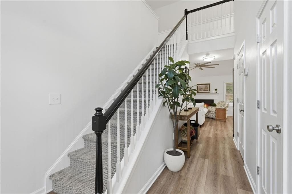 3 bedroom, 3 bathroom, 1,853 sq ft single family residence under contract at 1027 Deer Hollow Drive, Woodstock, GA 30189 — photo 10