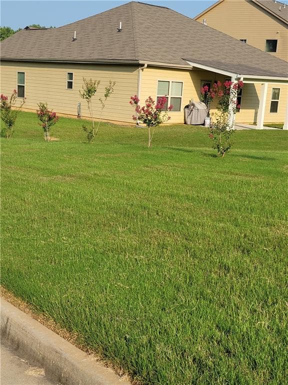 3 bedroom, 3 bathroom, 1,906 sq ft single family residence under contract at 1456 SE Bourdon Bell Drive, Conyers, GA 30013 — photo 2