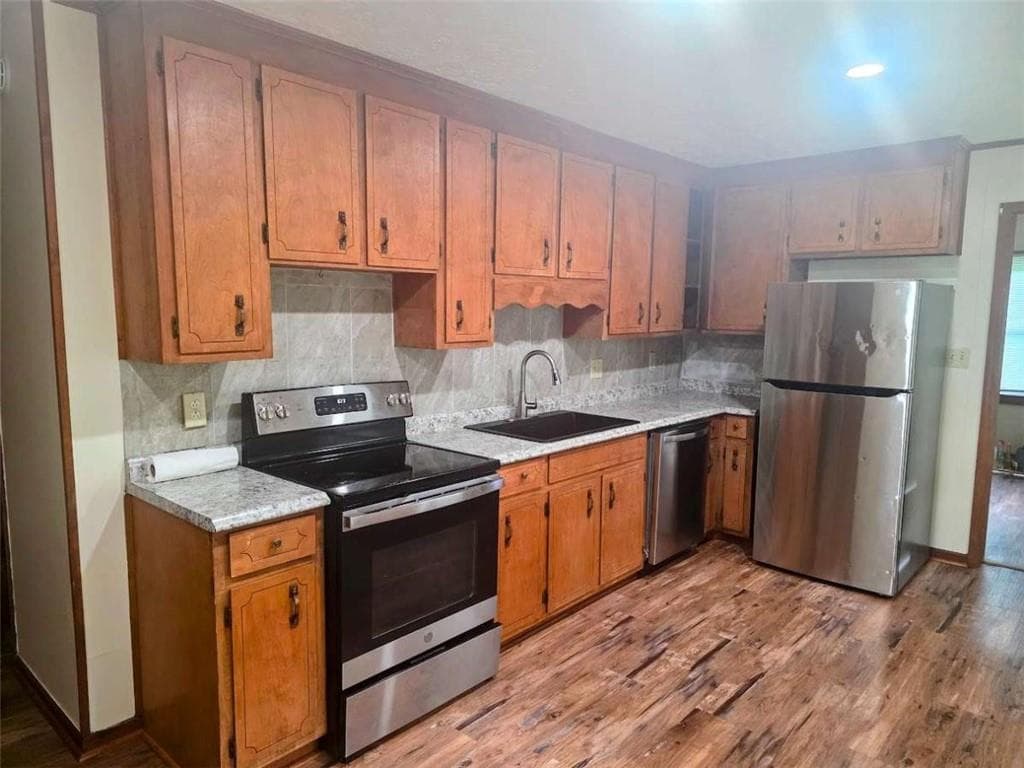 4 bedroom, 2 bathroom, 1,421 sq ft single family residence for sale at 128 Hillview Drive, Thomaston, GA 30286 — photo 7