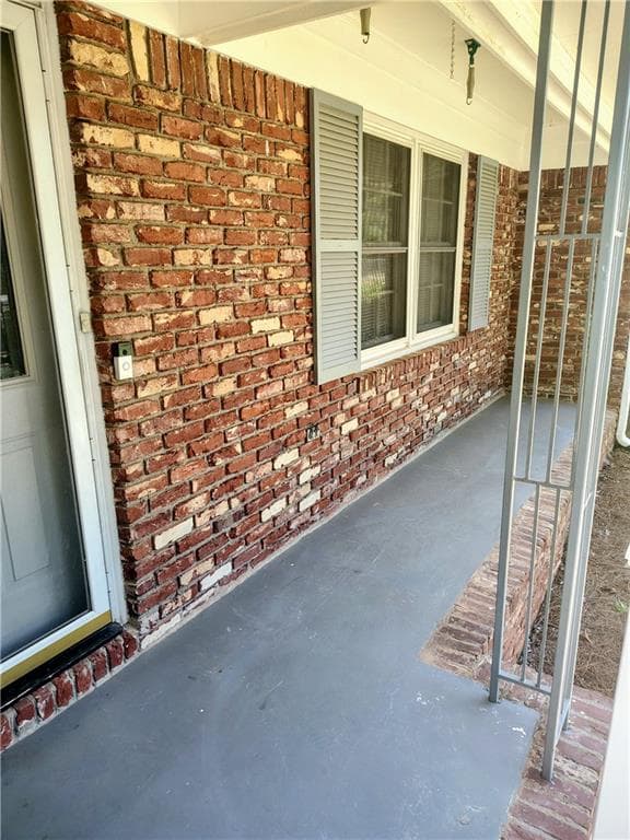 3 bedroom, 2 bathroom, 1,644 sq ft single family residence under contract at 4080 Somerled Trail, College Park, GA 30349 — photo 3