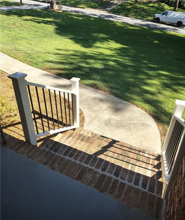 3 bedroom, 2 bathroom, 1,644 sq ft single family residence under contract at 4080 Somerled Trail, College Park, GA 30349 — photo 4