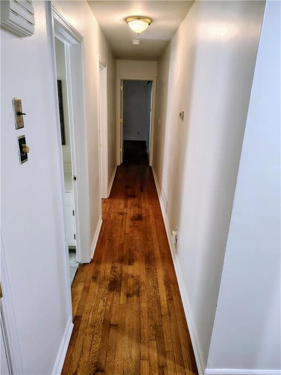 3 bedroom, 2 bathroom, 1,644 sq ft single family residence under contract at 4080 Somerled Trail, College Park, GA 30349 — photo 8