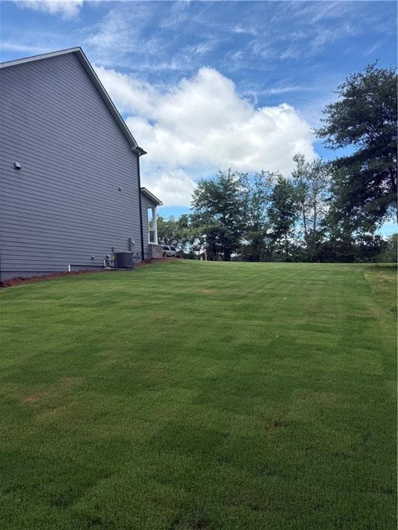 4 bedroom, 3 bathroom, 1,900 sq ft single family residence under contract at 130 Mountain Creek Lane, Maysville, GA 30558 — photo 10
