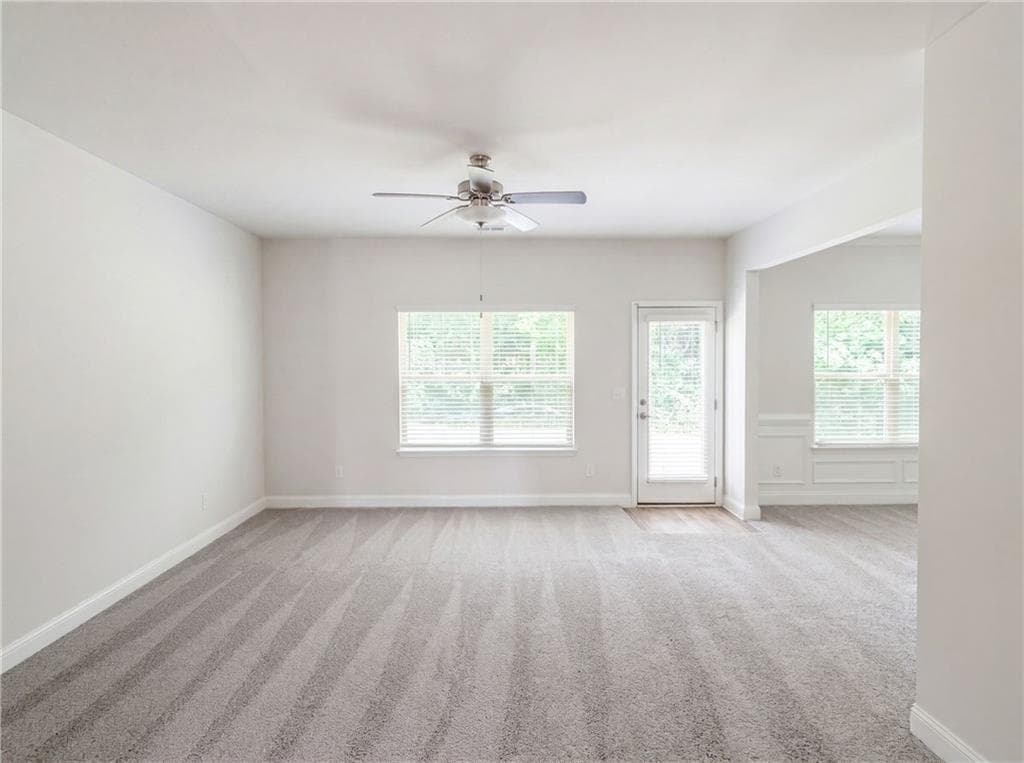 4 bedroom, 3 bathroom, 1,800 sq ft single family residence under contract at 11916 Lovejoy Crossing Place, Hampton, GA 30228 — photo 3