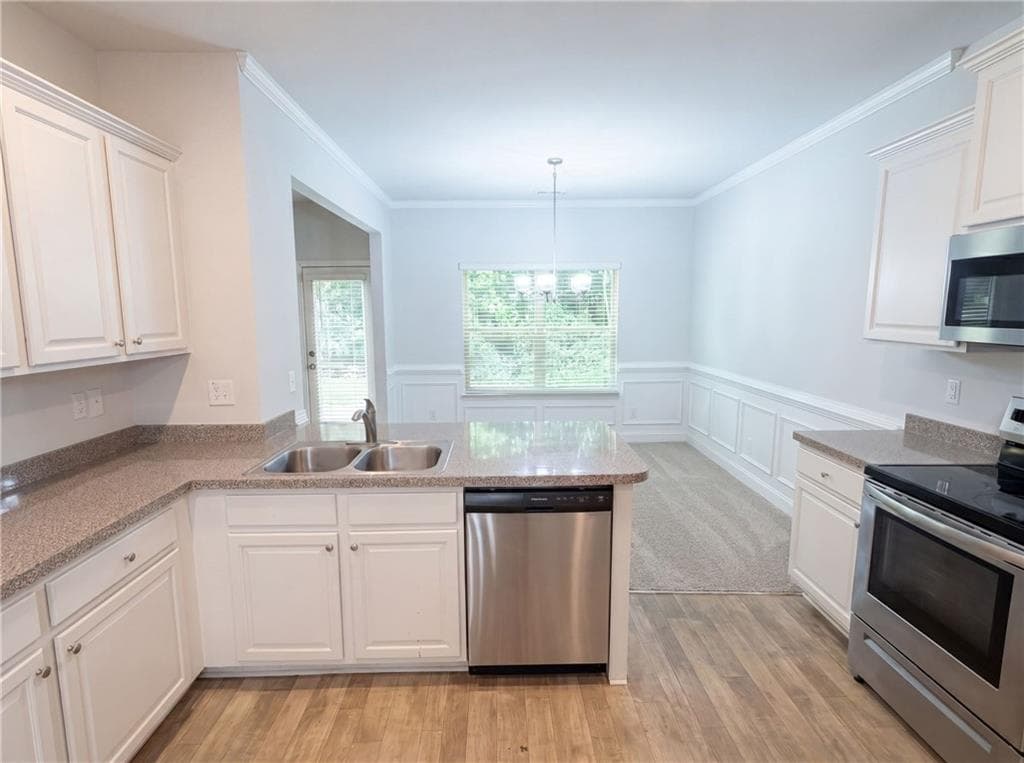 4 bedroom, 3 bathroom, 1,800 sq ft single family residence under contract at 11916 Lovejoy Crossing Place, Hampton, GA 30228 — photo 10