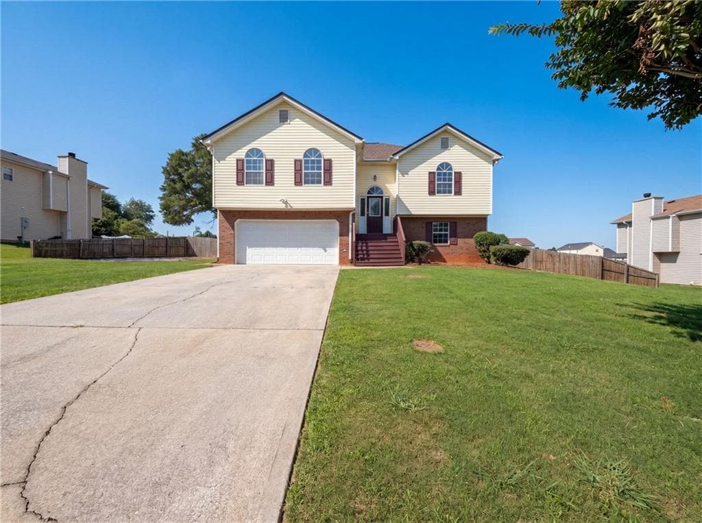 5 bedroom, 3 bathroom, 2,867 sq ft single family residence under contract at 5355 Queen Ester Court, Ellenwood, GA 30294