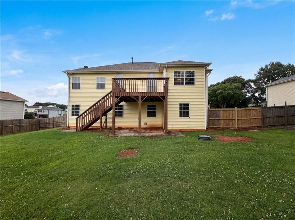 5 bedroom, 3 bathroom, 2,867 sq ft single family residence under contract at 5355 Queen Ester Court, Ellenwood, GA 30294 — photo 5