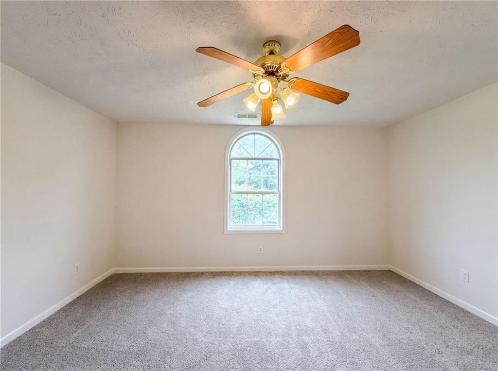5 bedroom, 3 bathroom, 2,867 sq ft single family residence under contract at 5355 Queen Ester Court, Ellenwood, GA 30294 — photo 7