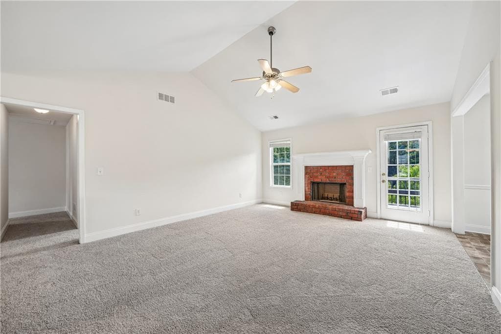 3 bedroom, 2 bathroom, 2,544 sq ft single family residence under contract at 70 Feldspar Drive, Jefferson, GA 30549 — photo 3