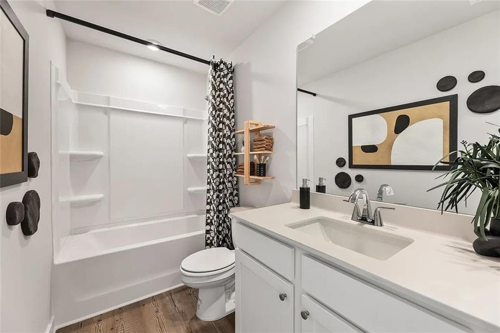 3 bedroom, 3 bathroom, 1,855 sq ft townhouse for rent at 7512 Clover Lane, Flowery Branch, GA 30542 for $2,200 a month — photo 6