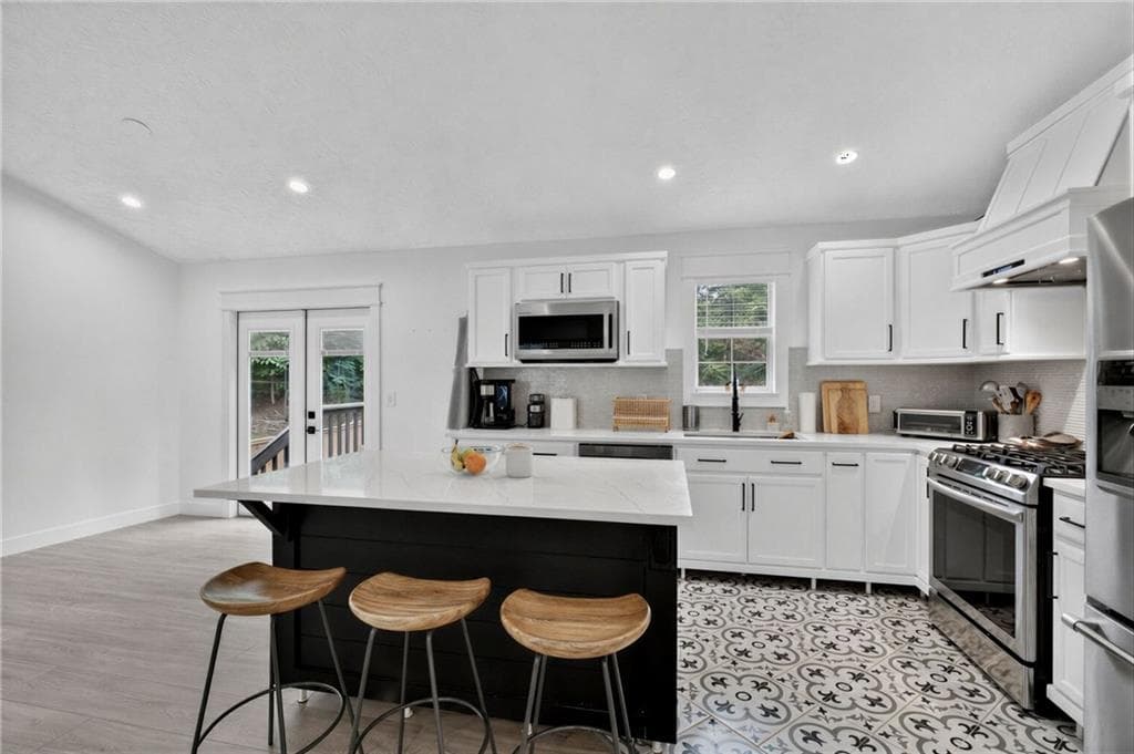 1042 Braddock Circle, Woodstock, GA 30189 — most recent listing photo