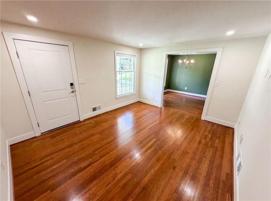 3 bedroom, 2 bathroom, 1,118 sq ft single family residence for sale at 2320 Capehart Circle, Atlanta, GA 30345 — photo 3