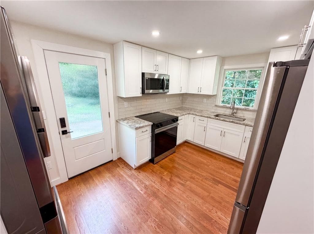 3 bedroom, 2 bathroom, 1,118 sq ft single family residence for sale at 2320 Capehart Circle, Atlanta, GA 30345 — photo 7