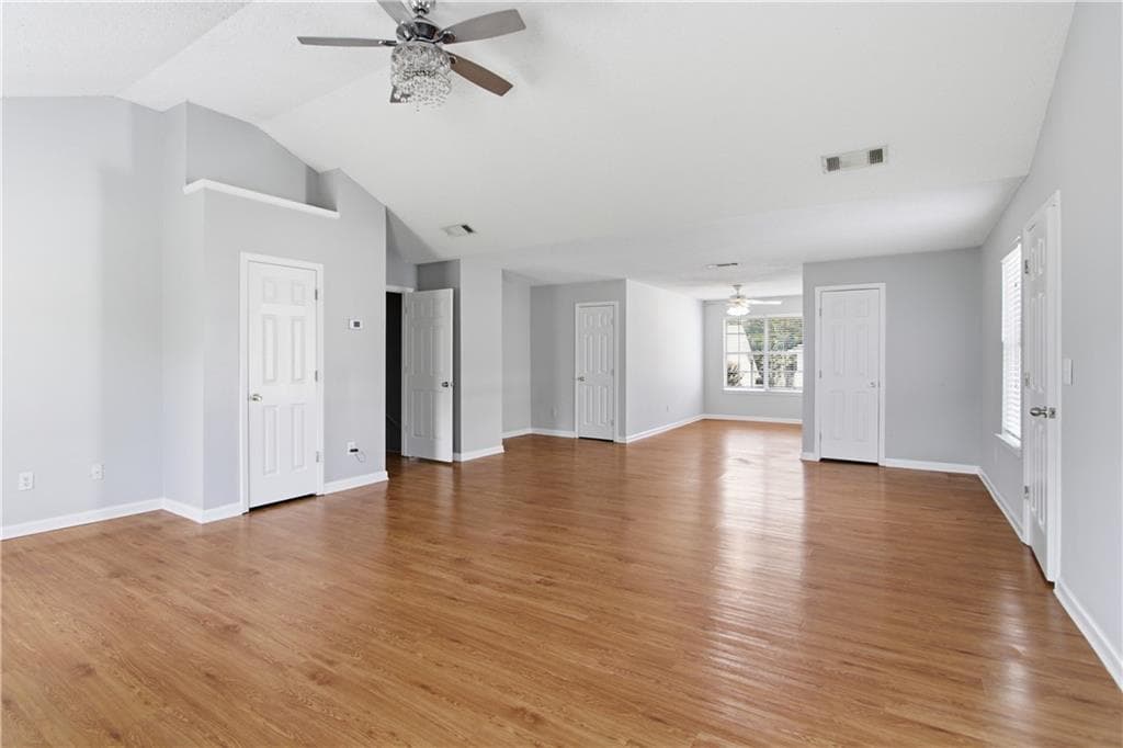 4 bedroom, 2 bathroom, 2,915 sq ft single family residence under contract at 6169 Remington Park, Lithonia, GA 30058 — photo 4