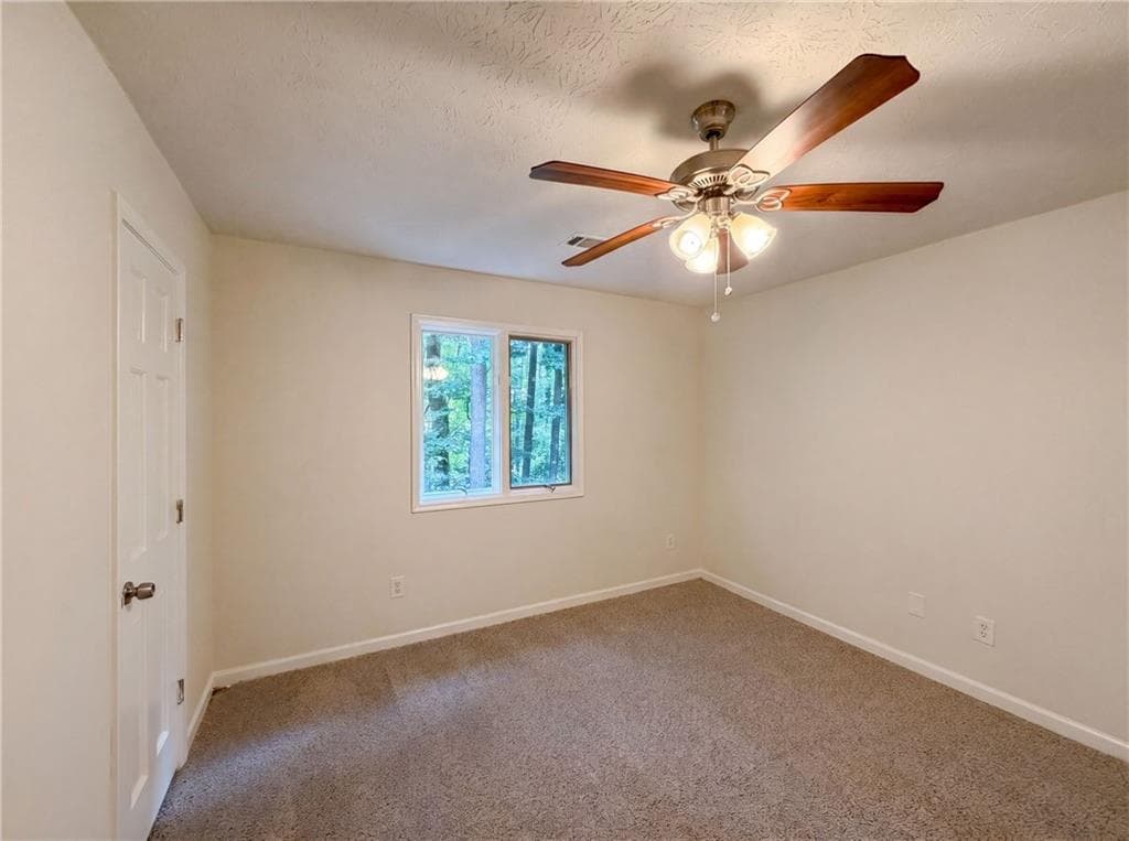 4 bedroom, 4 bathroom, 2,769 sq ft single family residence under contract at 442 Hastings Way, Jonesboro, GA 30238 — photo 4