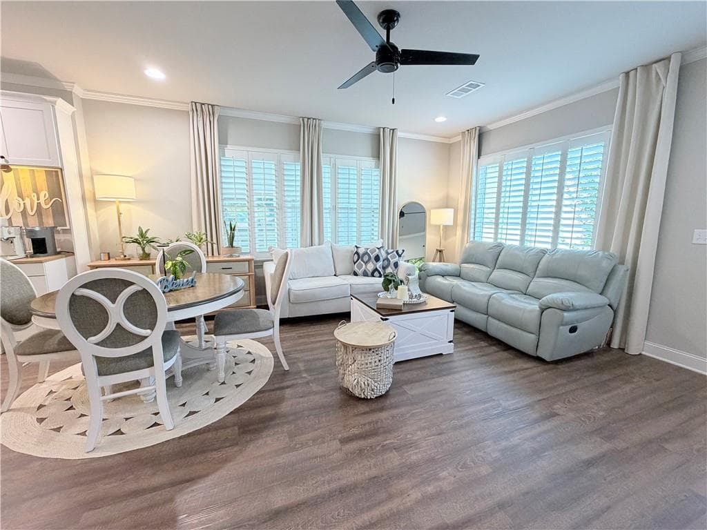 2 bedroom, 2 bathroom, 1,450 sq ft townhouse under contract at 4959 Noble Village Way, Lilburn, GA 30047 — photo 4