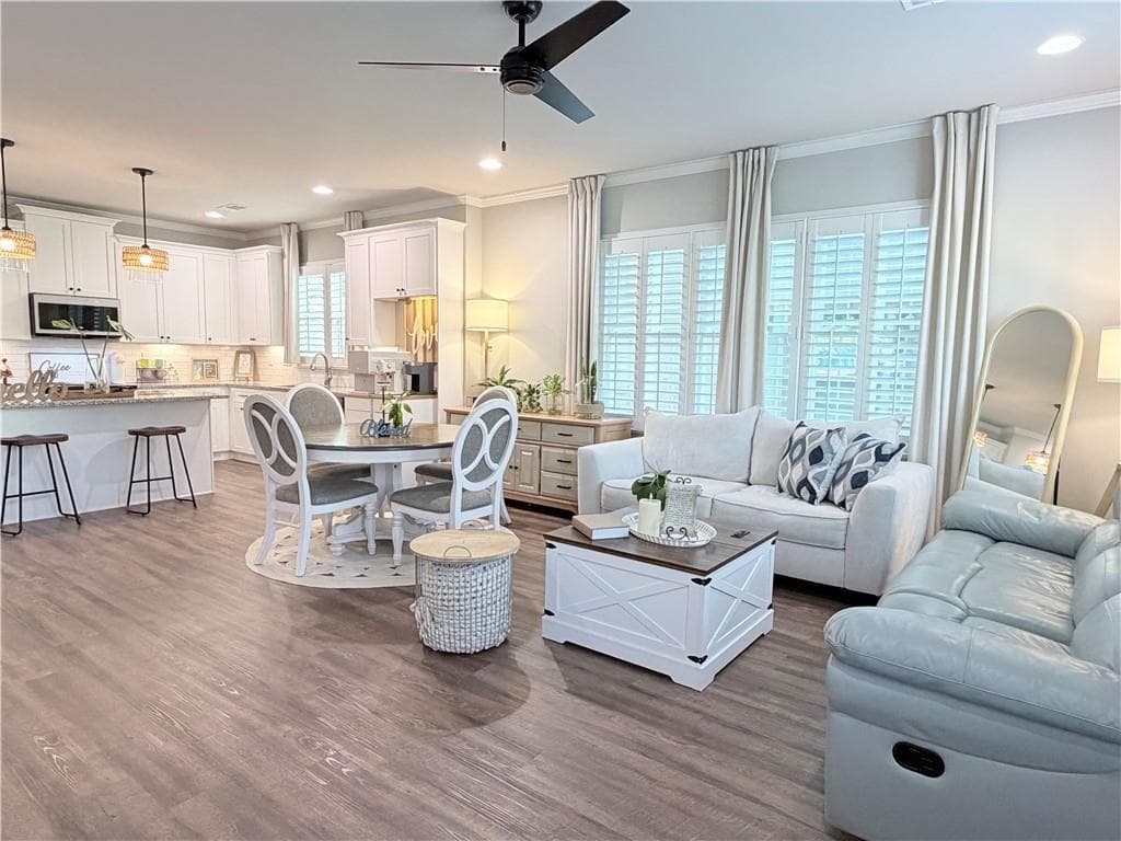 2 bedroom, 2 bathroom, 1,450 sq ft townhouse under contract at 4959 Noble Village Way, Lilburn, GA 30047 — photo 5