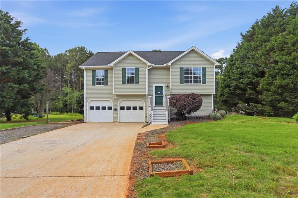 3 bedroom, 2 bathroom, 1,678 sq ft single family residence under contract at 128 Ravenwood Lane, Rockmart, GA 30153 — photo 5