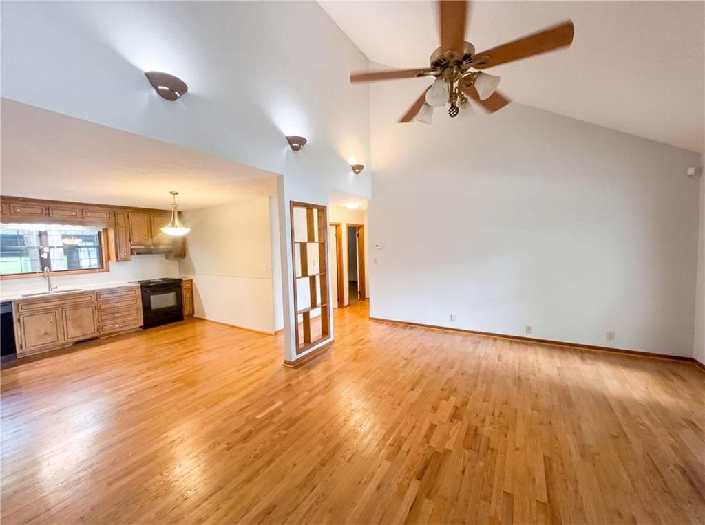 3 bedroom, 3 bathroom, 1,585 sq ft single family residence for sale at 120 Bay Court, Eatonton, GA 31024 — photo 6