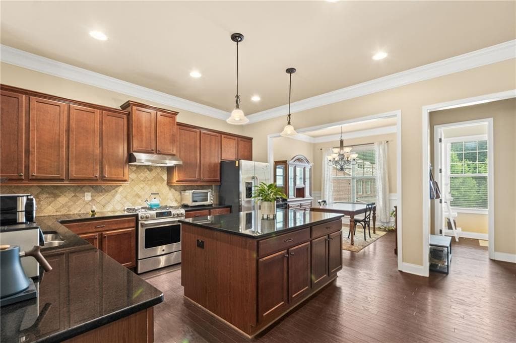 3 bedroom, 4 bathroom, 2,391 sq ft townhouse for sale at 5936 Norfolk Chase Road, Peachtree Corners, GA 30092 — photo 6