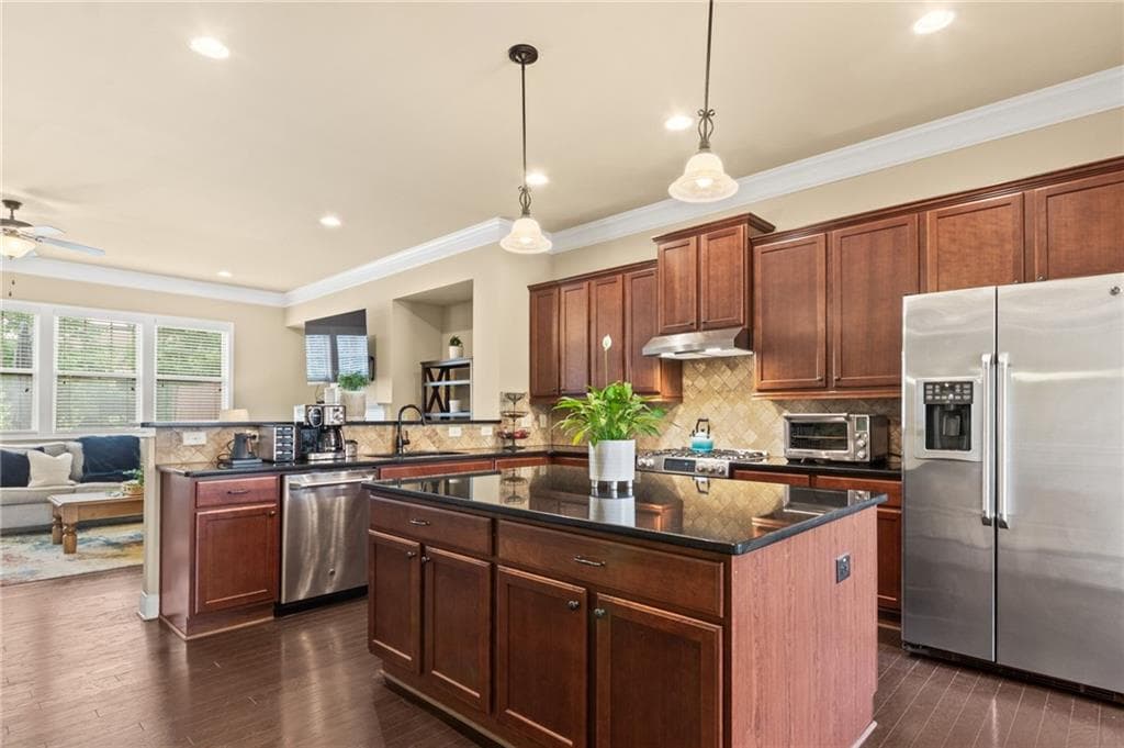 3 bedroom, 4 bathroom, 2,391 sq ft townhouse for sale at 5936 Norfolk Chase Road, Peachtree Corners, GA 30092 — photo 7
