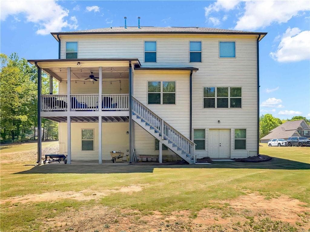 4 bedroom, 4 bathroom, 4,274 sq ft single family residence for sale at 189 Bella Drive, Monroe, GA 30655 — photo 5