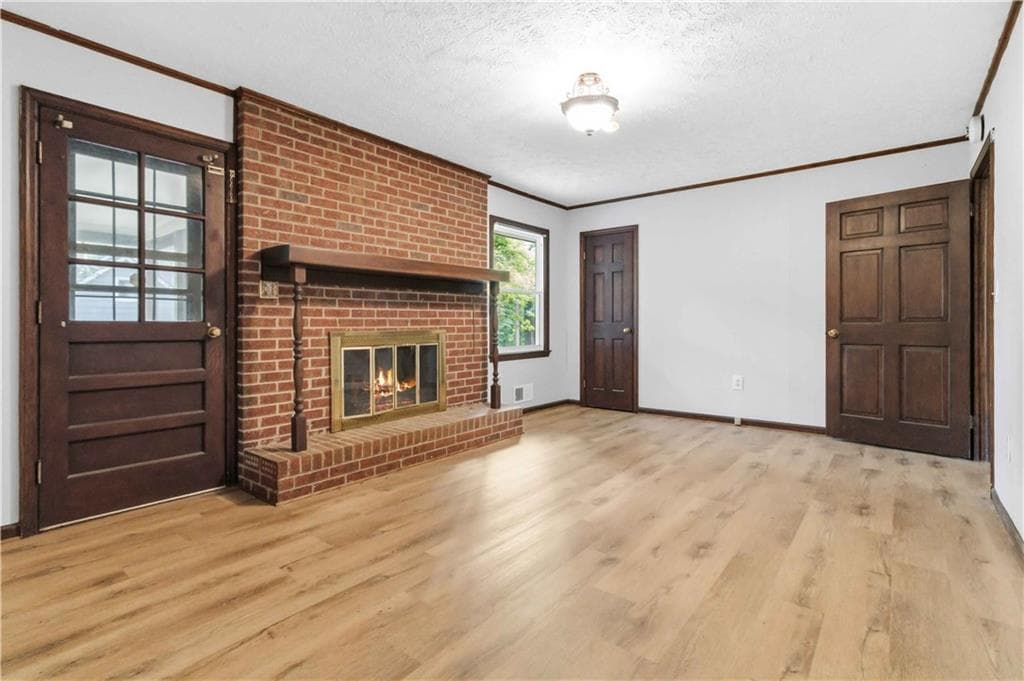 3 bedroom, 2 bathroom, 2,387 sq ft single family residence for sale at 420 Creekview Court, Marietta, GA 30064 — photo 9