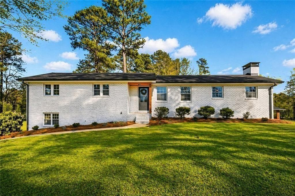 3 bedroom, 2 bathroom, 2,666 sq ft single family residence sold at 3680 Bells Ferry Road, Kennesaw, GA 30144