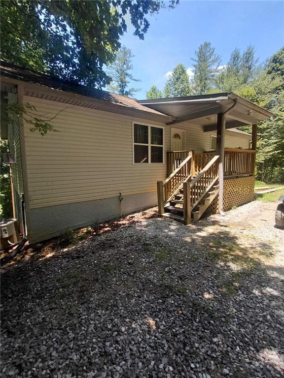3 bedroom, 2 bathroom, 2,126 sq ft single family residence for sale at 158 Earney Road, Blairsville, GA 30512 — photo 9