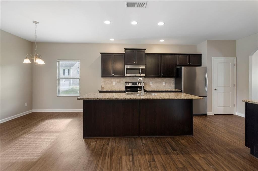 5 bedroom, 3 bathroom, 2,324 sq ft single family residence for sale at 44 Forrest Hills Drive, Dallas, GA 30157 — photo 6
