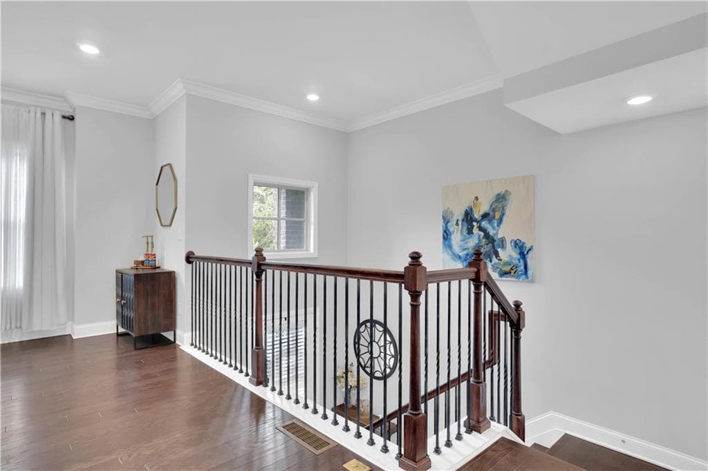 3 bedroom, 4 bathroom, 2,434 sq ft townhouse for sale at 512 Via Secco Lane, Suwanee, GA 30024 — photo 5