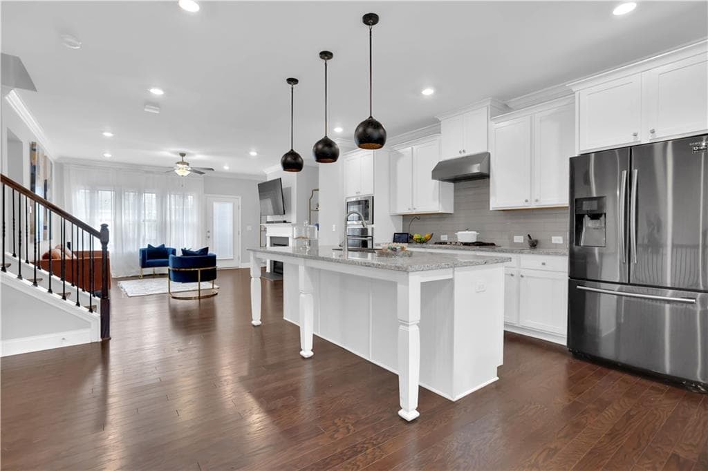3 bedroom, 4 bathroom, 2,434 sq ft townhouse for sale at 512 Via Secco Lane, Suwanee, GA 30024 — photo 7