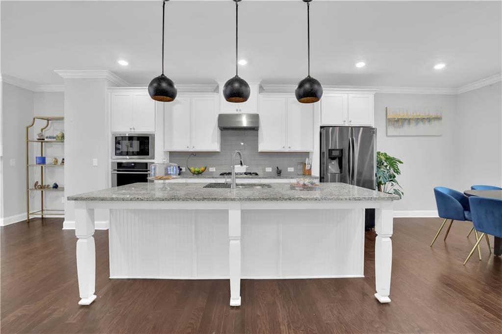 3 bedroom, 4 bathroom, 2,434 sq ft townhouse for sale at 512 Via Secco Lane, Suwanee, GA 30024 — photo 8