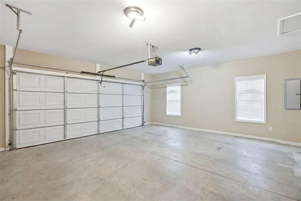 3 bedroom, 2 bathroom, 2,000 sq ft single family residence for sale at 5553 Checkered Spot Drive, Gainesville, GA 30506 — photo 4