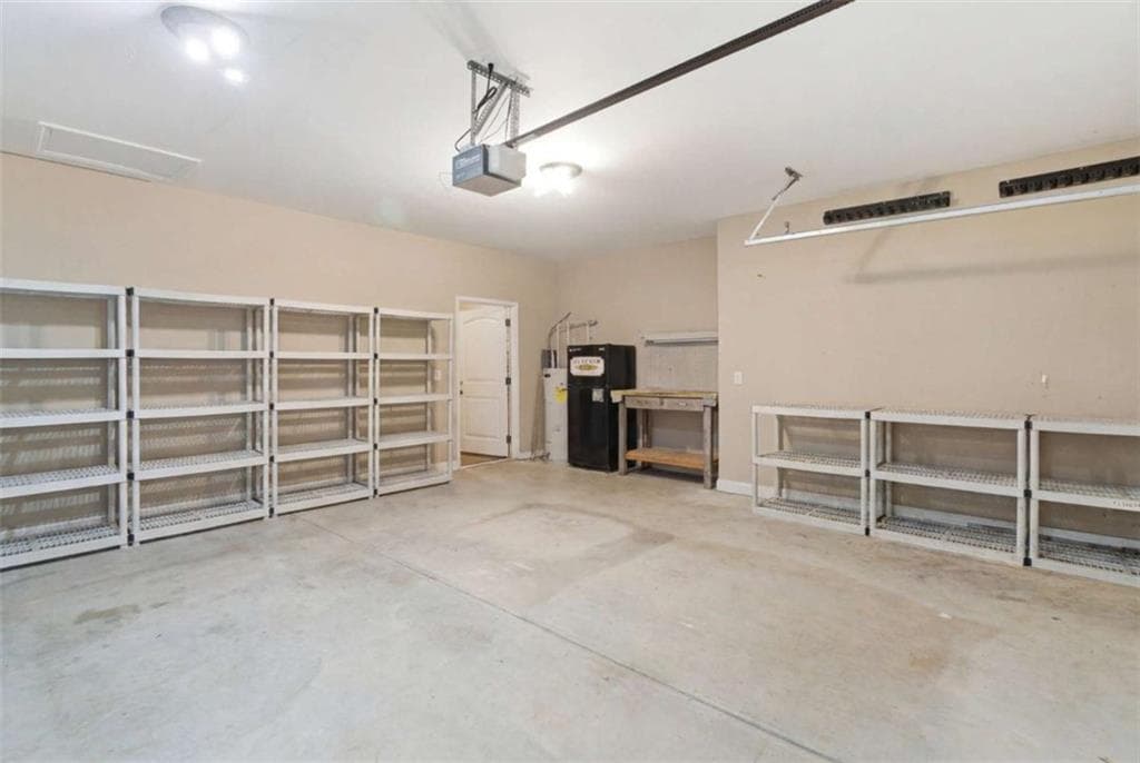 3 bedroom, 2 bathroom, 2,000 sq ft single family residence for sale at 5553 Checkered Spot Drive, Gainesville, GA 30506 — photo 6