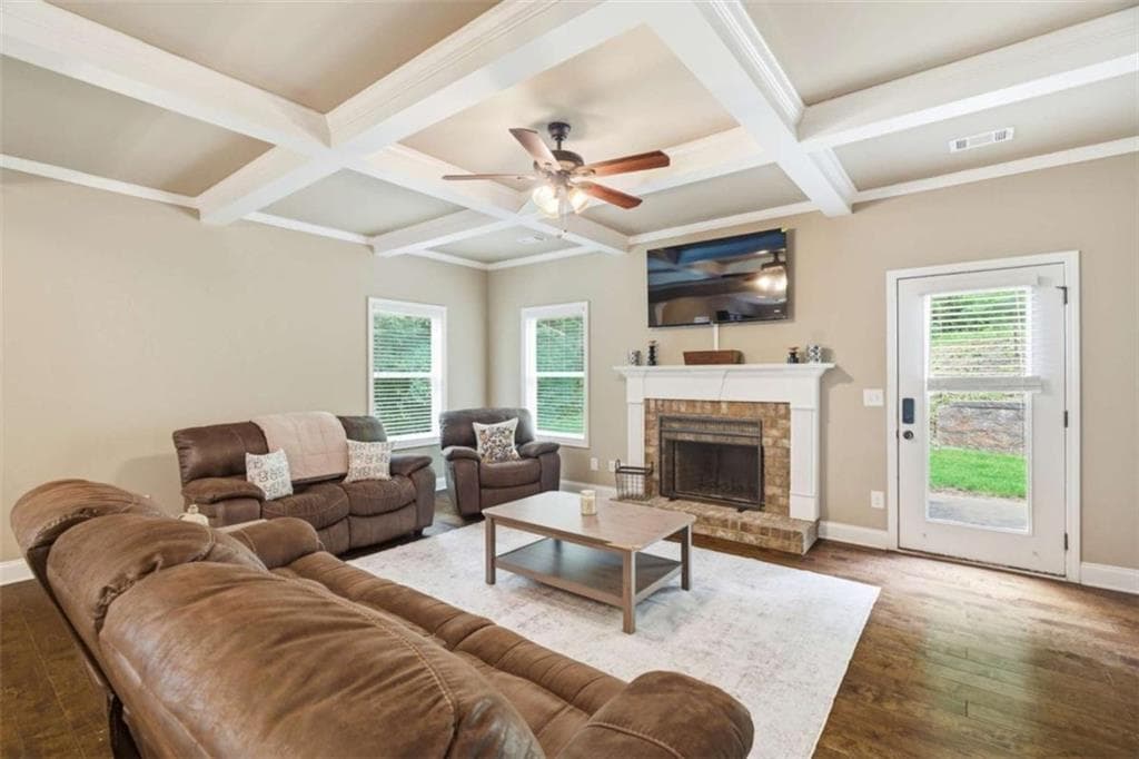 3 bedroom, 2 bathroom, 2,000 sq ft single family residence for sale at 5553 Checkered Spot Drive, Gainesville, GA 30506 — photo 8
