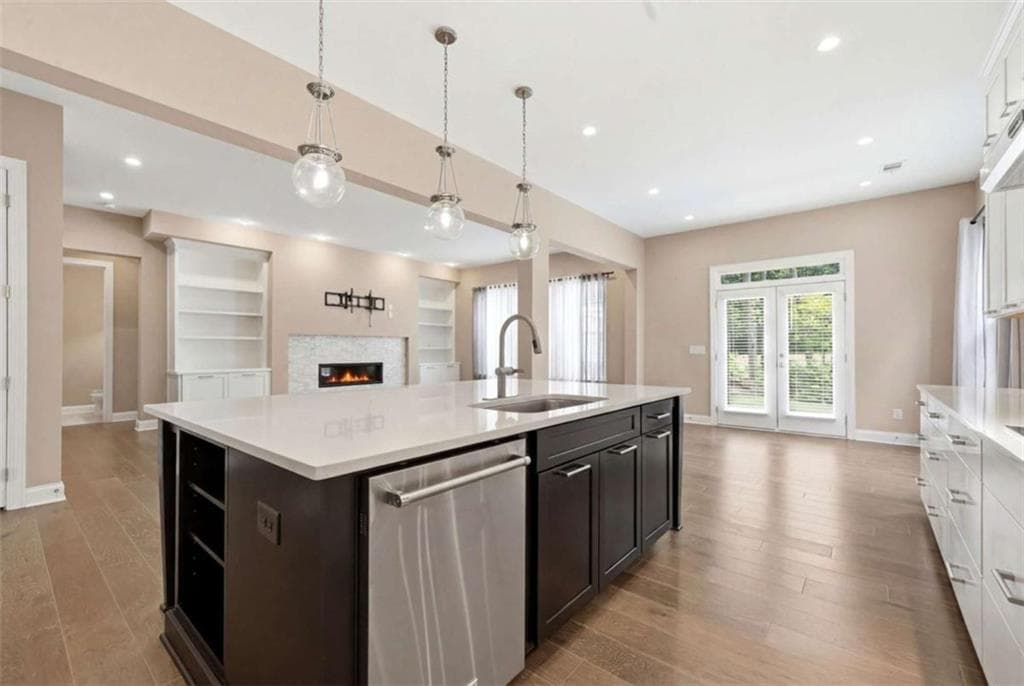 5 bedroom, 4 bathroom, 3,594 sq ft single family residence for sale at 4020 Claiborne Farm Road, Suwanee, GA 30024 — photo 10