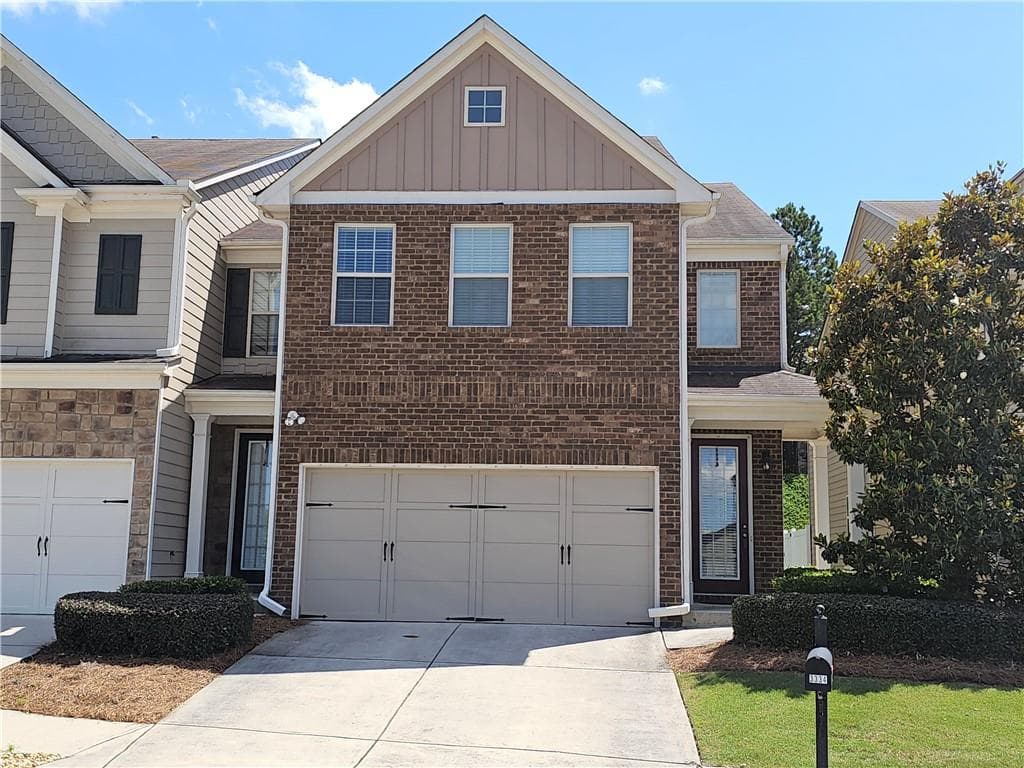 3 bedroom, 3 bathroom, 1,954 sq ft townhouse for sale at 3334 Sardis Bend Drive, Buford, GA 30519