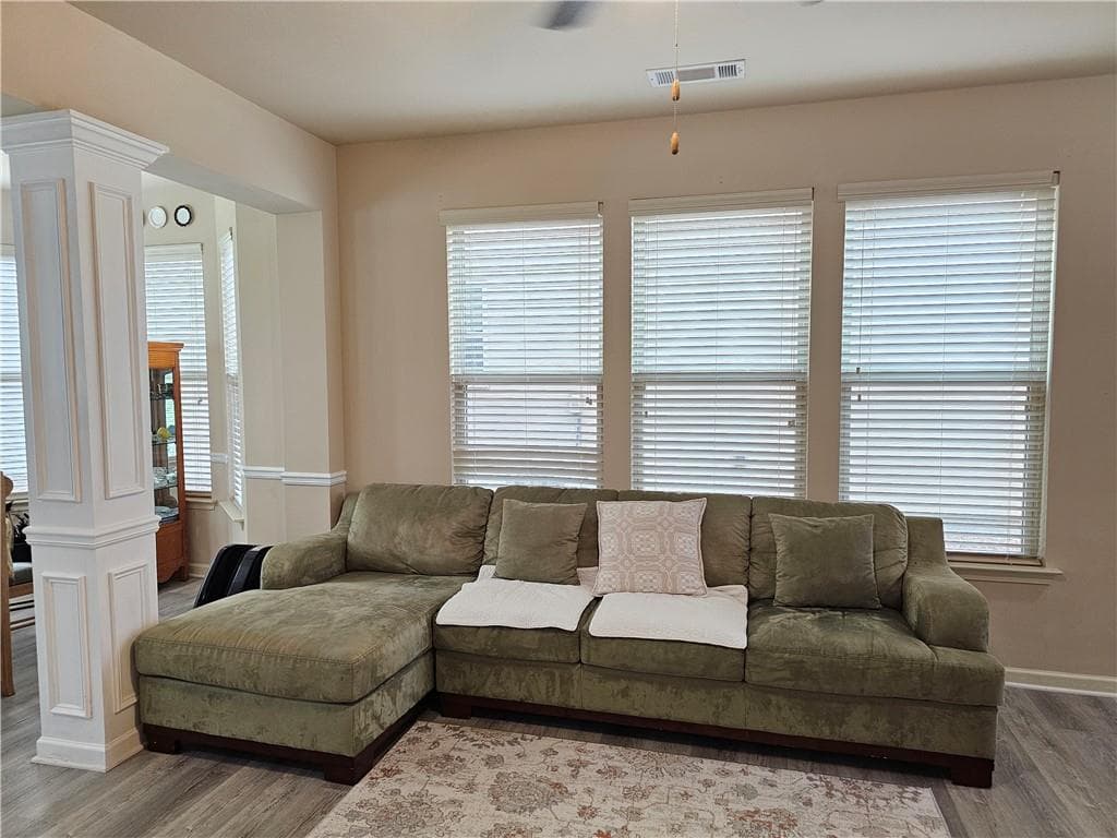 3 bedroom, 3 bathroom, 1,954 sq ft townhouse for sale at 3334 Sardis Bend Drive, Buford, GA 30519 — photo 8