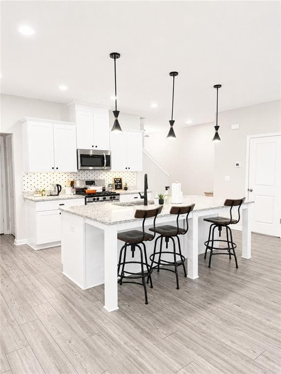 3 bedroom, 3 bathroom, 1,882 sq ft townhouse for sale at 2009 Lanier Harbor Point, Buford, GA 30518 — photo 5