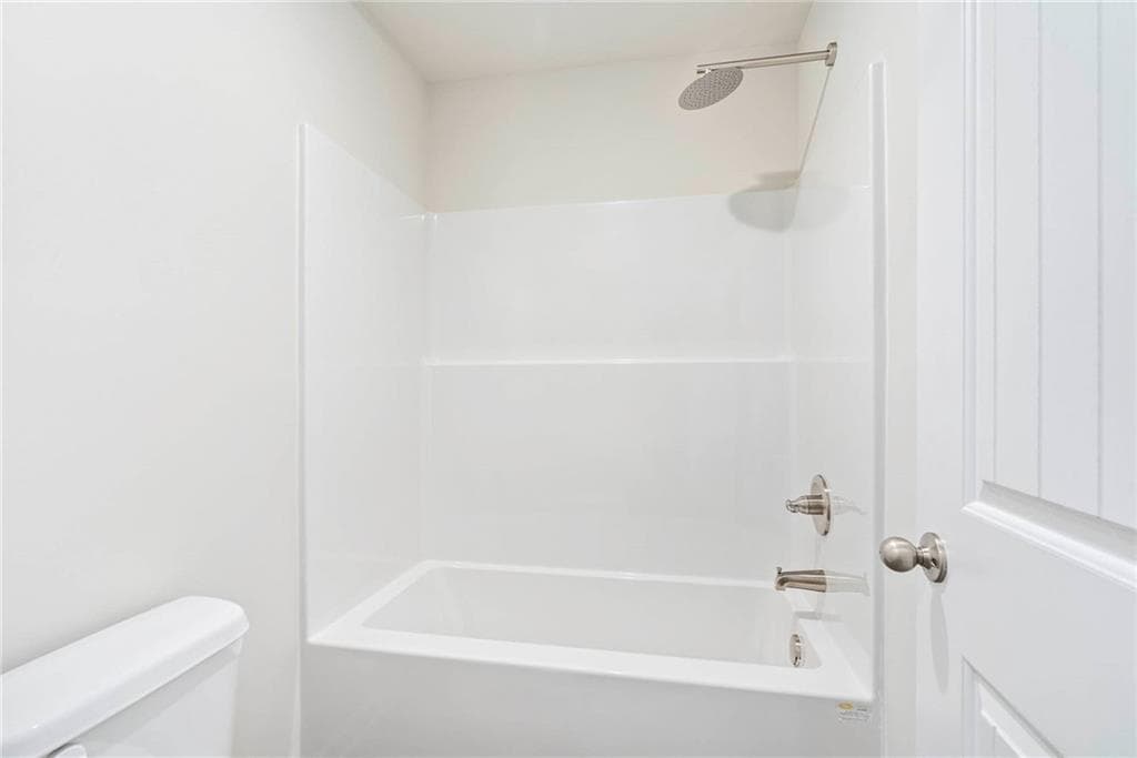 4 bedroom, 3 bathroom, 2,315 sq ft single family residence under contract at 720 Lipizzan Trace, Hogansville, GA 30230 — photo 10