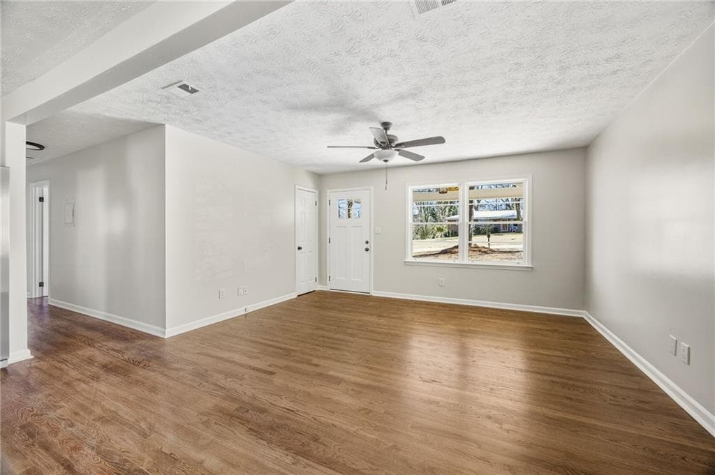 3 bedroom, 2 bathroom, 1,100 sq ft single family residence for sale at 4220 Kent Drive, Powder Springs, GA 30127 — photo 7
