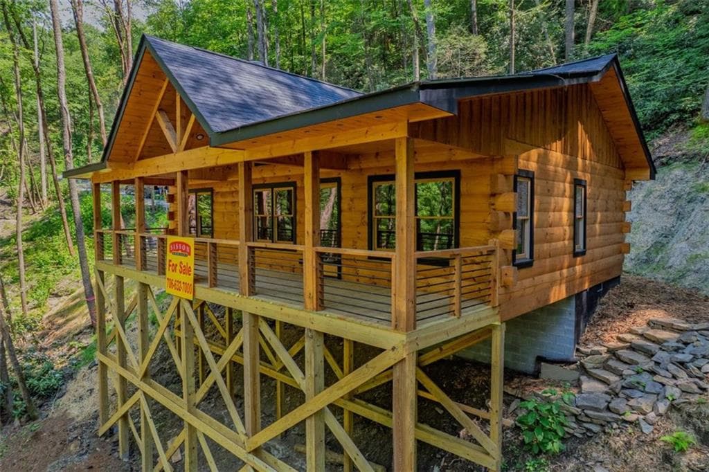 2 bedroom, 2 bathroom, 1,080 sq ft single family residence for sale at 122 Laurel Creek Trail, Blue Ridge, GA 30513 — photo 4