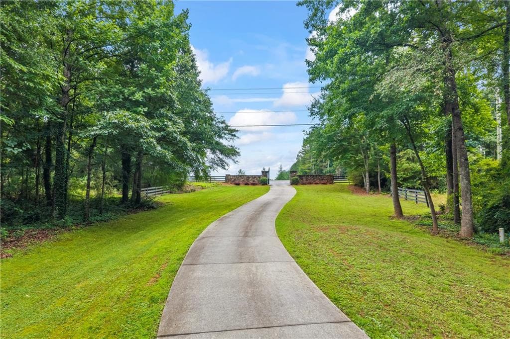 6 bedroom, 6 bathroom, 8,800 sq ft single family residence for sale at 5461 Union Church Road, Flowery Branch, GA 30542 — photo 5