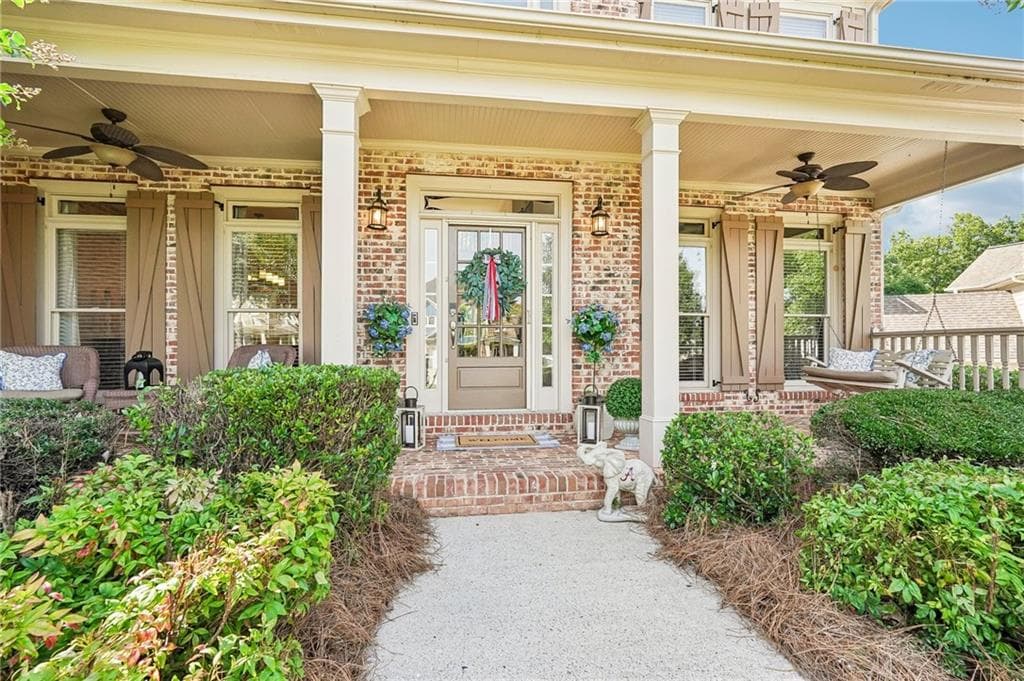 6 bedroom, 5 bathroom, 5,109 sq ft single family residence under contract at 3725 Horizon Court, Cumming, GA 30041 — photo 2
